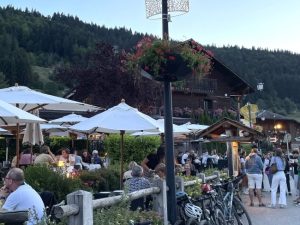 PDD тества нова функция, позволяваща на търговците да предлагат насочена обратна доставка · TechNode