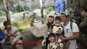 Китай спира пристанищните такси за американски кораби за една година