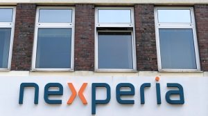 Конфискуване на Nexperia: Китайски инвеститори печелят компании с европейски поделения след хода на Холандия