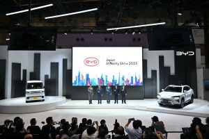 BYD разкрива K-EV за японския пазар на изложението за мобилност в Токио през 2025 г., разширява двойната EV-хибридна стратегия