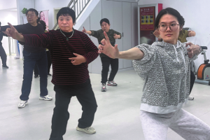 Фитнес център помага на възрастни хора с хронични заболявания