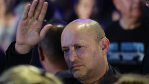 Бившият израелски премиер обвинява Нетаняху в „държавна измяна“ заради предполагаемо финансиране от Катар на сътрудници