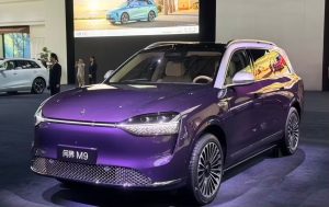 Отвъдморската версия на системата за инфотейнмънт AITO M9 е разкрита, пълна с локализирани карти, HUAWEI ADS и глобални приложения