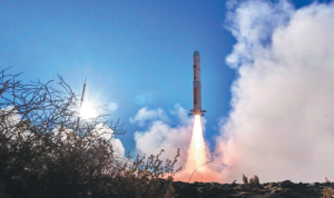 Тестови стартови знаци натискат космически превозни средства за многократна употреба