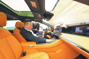 Промяната в интелигентните електромобили въодушевява потребителите