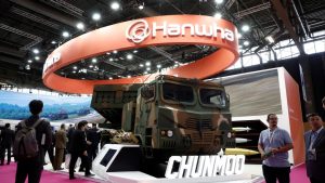 Южна Корея сключва оръжейна сделка за 4 милиарда щатски долара с Полша на фона на „плашеща“ търговска заплаха от ЕС