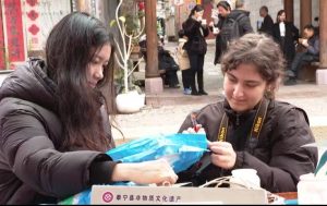 Международен факултет, студентите изживяват вкусовете на китайската Нова година в Sanming