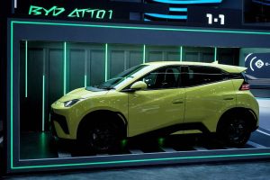 Китайски марки с нови модели на автоизложение в Индонезия