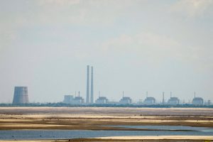 Русия твърди, че украински дрон е ударил атомната централа в Запорожие